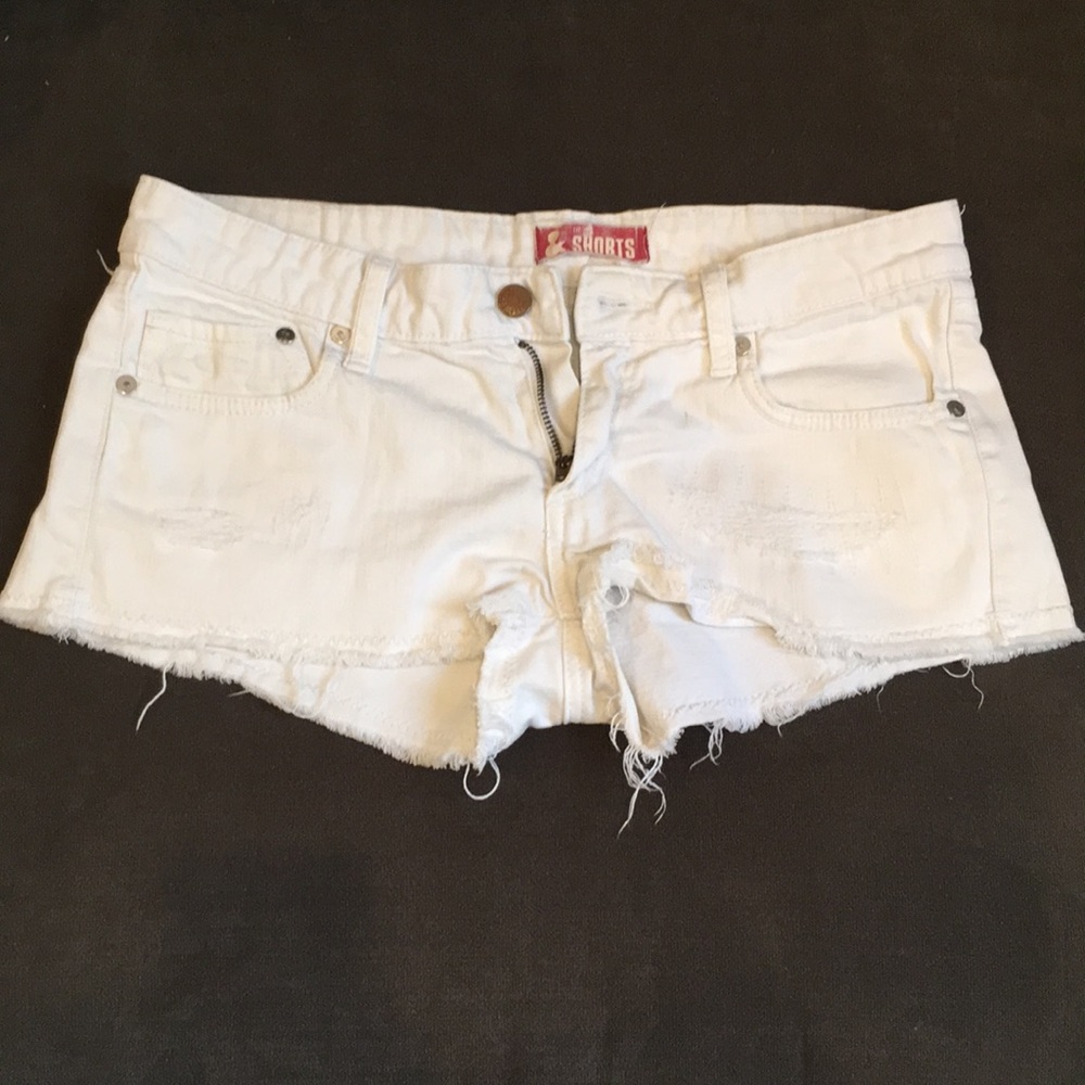 H&M distressed white denim cut off shorts Size 38